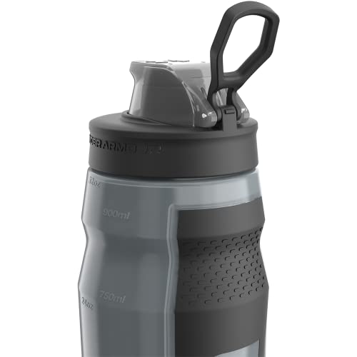 Under Armour 32oz Playmaker Squeeze Water Bottle - color: Pitch Grey