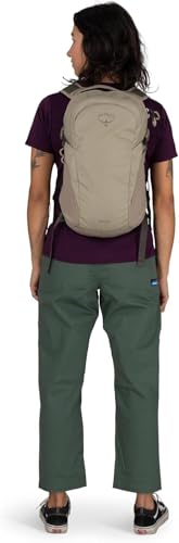 Osprey Daylite Commuter Backpack, Green OS - color: Green Belt/Green Canopy