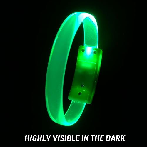 4 Magic Band Pack | Glow in The Dark | Flashing Light up for Concerts | Running Lights for Runners | Glow in The Dark Bracelets | Led Bracelet - color: Green