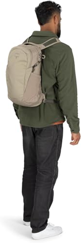 Osprey Daylite Commuter Backpack, Green OS - color: Green Belt/Green Canopy