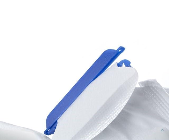 Comfortable Reusable Medical Large Ice Bags, Refillable Ice Packs with 4 Adjustable Ties for Cold Therapy, Muscle Pain Relief and Ankle, Knee, Neck, Shoulder Injuries (2 Pack)