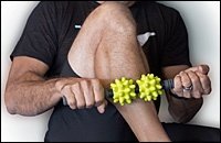 RUMBLE ROLLER Beastie Bar Massage Bar (Green with Stands) - color: Green With Stands