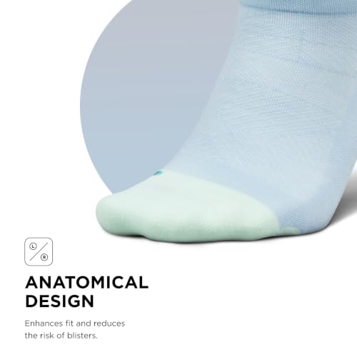 Feetures Elite Max Cushion No Show Tab Ankle Sock - color: Glacier Mist (1 Pair), size: Small
