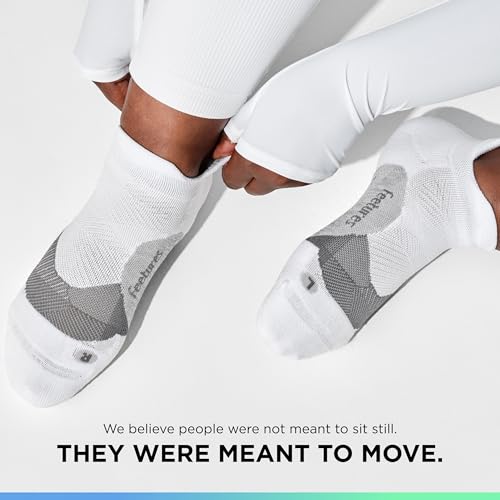 Feetures Elite Light Cushion No Show Tab Sock Wave - color: New White (3 Pair), size: Small