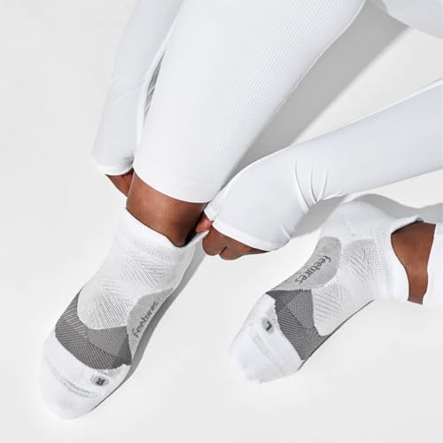 Feetures Elite Light Cushion No Show Tab Sock Wave - color: New White (1 Pair), size: Medium