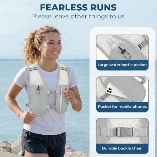 Running Hydration Vest, Adjustable Chest Straps Running Vest for Women Men with 500ml Soft Flask - color: Grey