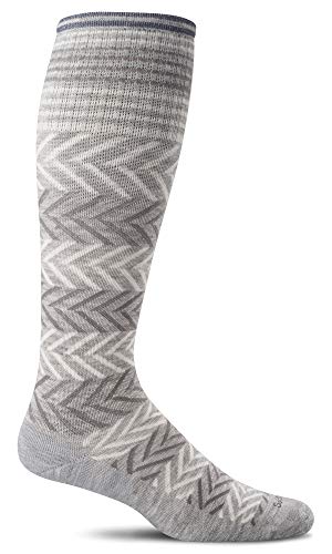 Sockwell Women's Chevron Moderate Graduated Compression Sock - color: Lt. Grey, size: Small-Medium
