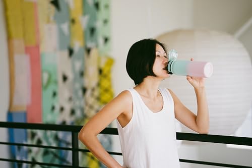 Fanhaw 20oz Stainless Steel Water Bottle with 2 Lids, Green Pink - color: Green Pink, style: 20 Ounces - 2 Lids