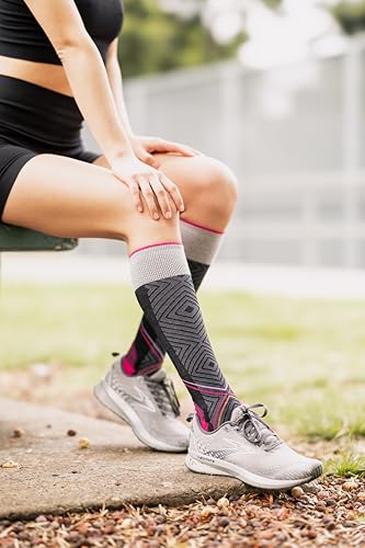 Sockwell Women's Pulse Knee High Firm Graduated Compression Socks - color: Black - Pulse Knee High, size: Small-Medium