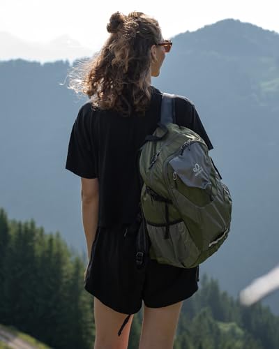 WATERFLY Lightweight Packable Hiking Backpack, 30L Day Pack - color: Army Green