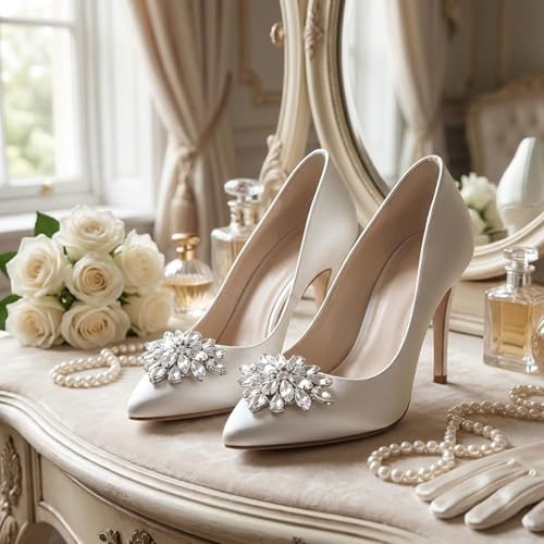4Pcs Shoe Clips Charms for Women Rhinestone Shoe Clips Sliver Rhinestone Shoe Clips Elegant Crystal Sparkling Heels for Bridal Wedding Shoe Charms Decoration