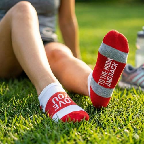 Gone For a Run Motivational Ankle Running Socks - Affirmation Runners Gifts - color: Love You (Red)