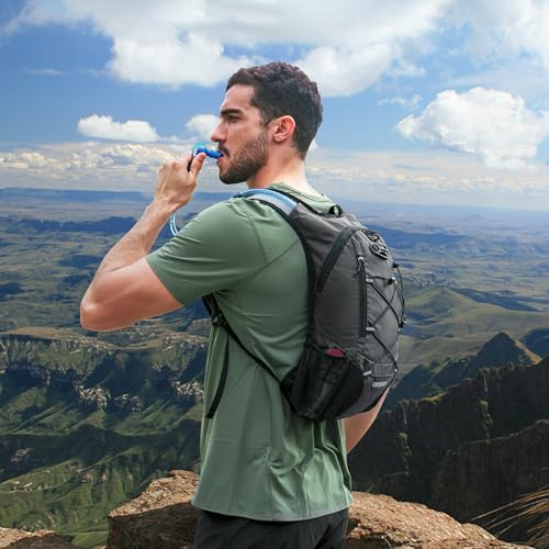Lightweight Hydration Backpack, Running Backpack with 2L Water Bladder - color: Plaid Dark gray