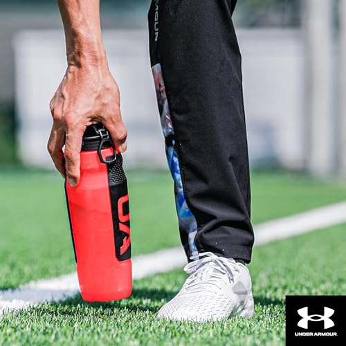 Under Armour 32oz Playmaker Squeeze Water Bottle - color: Clear