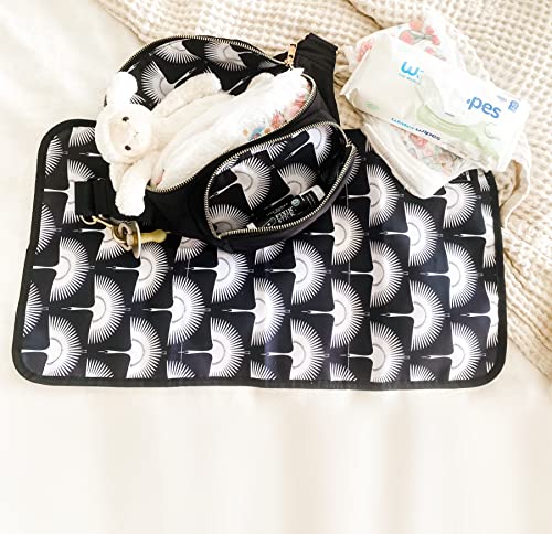 Ditty Co. - Lanikai -Small Diaper Bag - Fanny Pack - Portable Changing Pad - Crossbody Bags For Women - Baby Wipe Holder - Baby Travel Essentials (True Black) - color: True Black