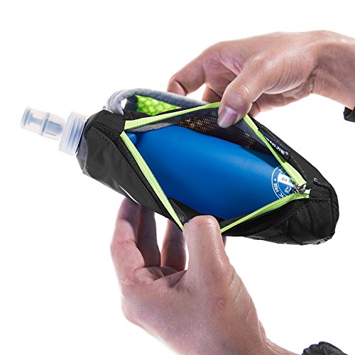 Quick Grip Chill 17 oz Handheld Soft Flask Water Bottle with Hydration Pack