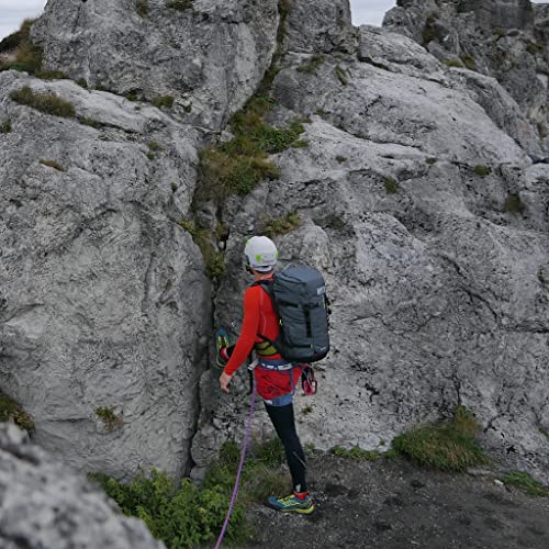 Mountain Backpack for Men and Women - Lightweight Hiking Backpack with Mesh Pocket, Hood Pocket - Outdoor Backpack for Traveling and Camping - Camping Backpack with Detachable Water Bladder - style: Mountain Backpack