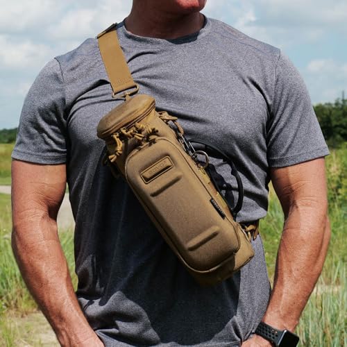 GOVO U1 Water Bottle Pouch with Zippered Hardshell Cap, Fits Up to 40oz Bottle, Molle System, Heavy Duty, Made With 100% Nylon - color: Tan