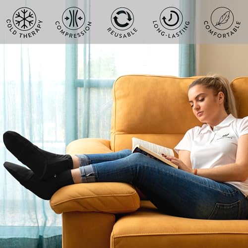 Ice Pack Socks for Feet Coolers - Reusable Hot&Cold Therapy Socks w/Compression Straps - Cold Gel Pack for Neuropathy, Foot Pain, Plantar Fasciitis & Sprains (Black, S/M) - size: S/M, style: Black