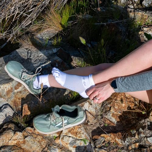 OrthoSleeve FS4 Plantar Fasciitis Compression Socks - color: White Qtr Crew, size: Small